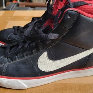 2011 Nike  Classic High Black White- Gym Red Athletic Sneakers Men 7.5